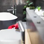 Elvira V Soukromem Apartament *