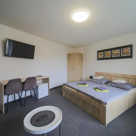 Apartamento Elvíra V Soukromém *