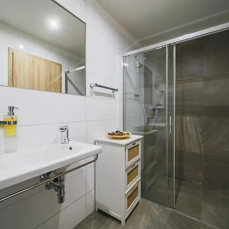 Elvíra V Soukromém Apartamento Kutná Hora