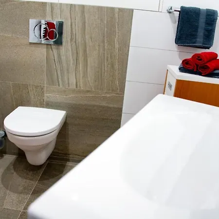 Elvira V Soukromem *