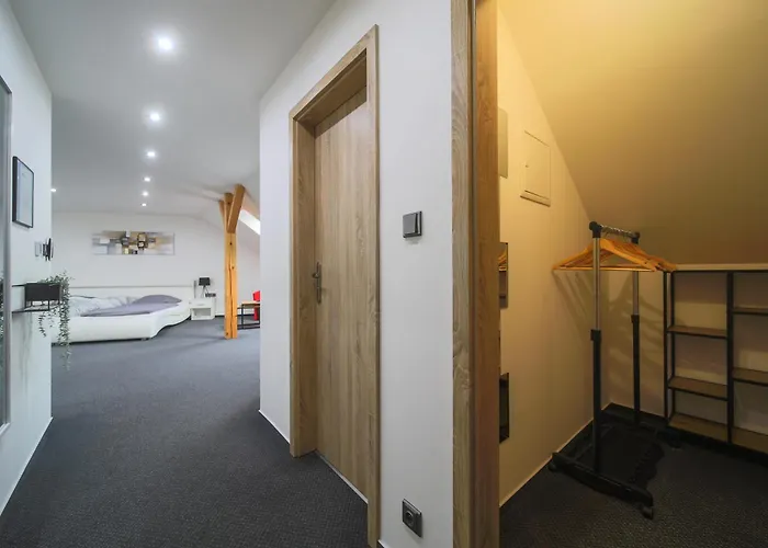 Elvira V Soukromem 公寓